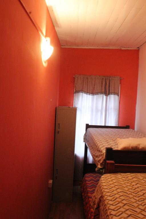 Hostal Barrio Brasil Сантьяго Экстерьер фото